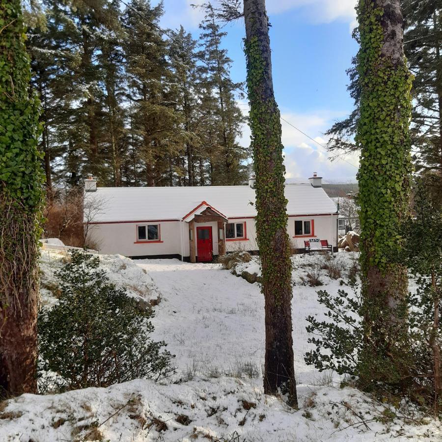 Back2Roots - Beautifully Restored Cottage, Doochary المظهر الخارجي الصورة